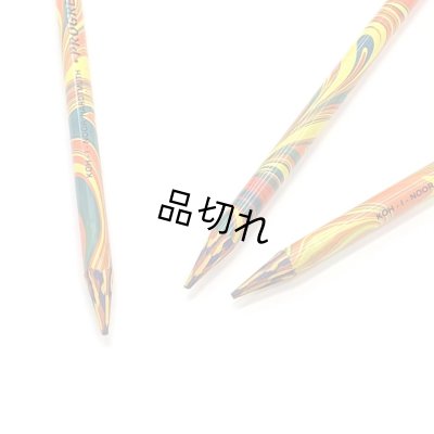 赤、青、黄の３色がミックスされた芯