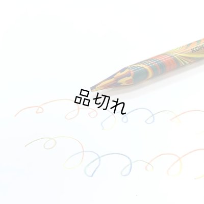 描いている内にいろんな色が出てきます
