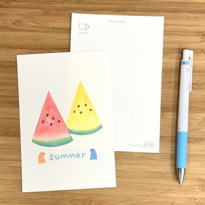 カード裏面はシンプルなロゴのみ。メッセージを書き込めます。
