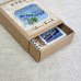 マッチ箱のような引き出し式の小箱入り
